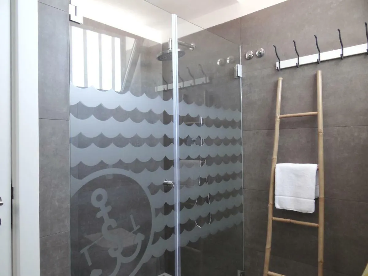 The Salty Lodge Lagos Apart-hotel